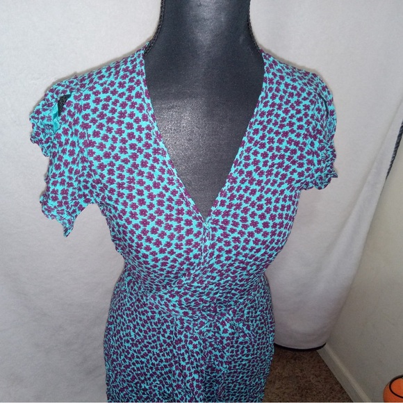 Band of Gypsies Teal and Bergundy Floral Patterned Midi Wrap Dress NWT - Picture 10 of 12